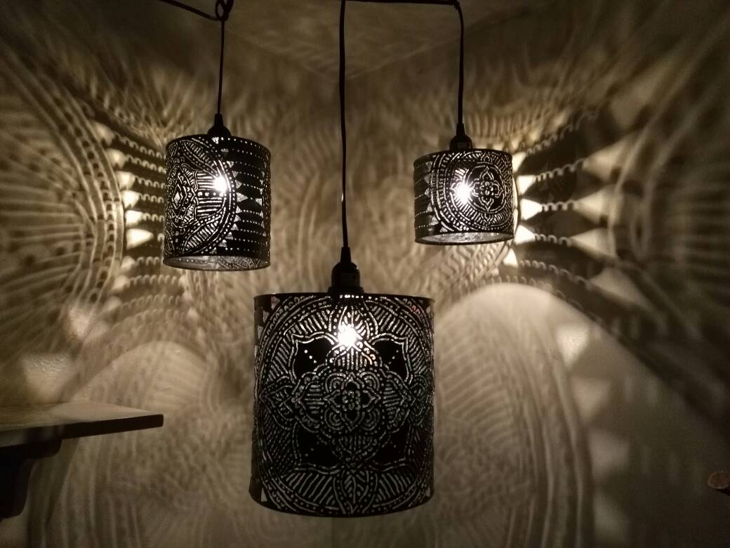 Laser Cut Twisted Lampshade 01 